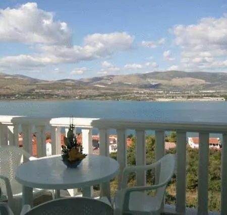 Apartments Villa Bayview Trogir Exterior photo
